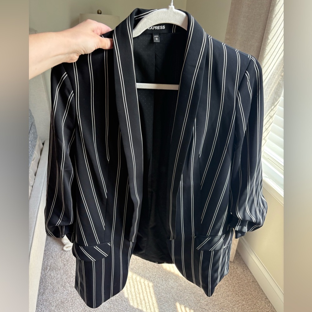 Express Black Pinstriped Women's Boyfriend Blazer